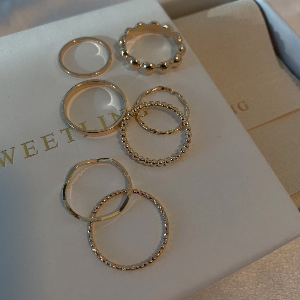 7pcs Minimal Gold Stacking Rings - Picture 4 of 6